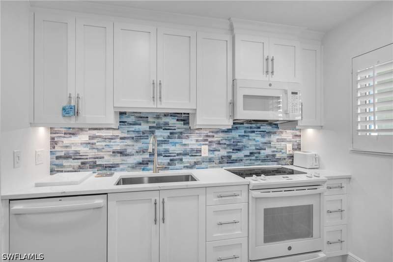 2 bedroom Condominium at 7400 Estero Blvd 404, Leonardo Arms Beach Club, Fort Myers Beach — photo 4