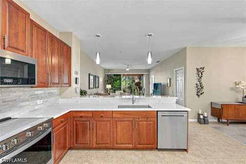 10025 Heather Ln 704, Naples FL - photo 8 of 27