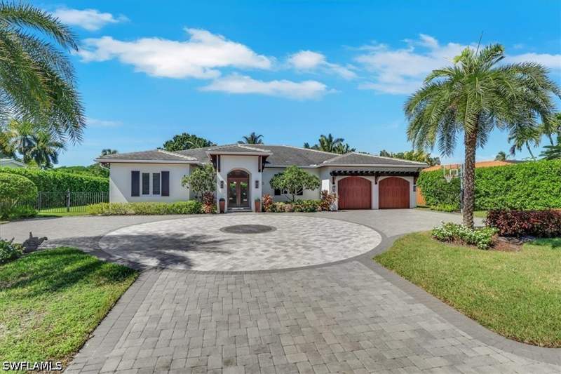 4 bedroom SingleFamilyResidence at 1515 Mandarin Rd, Coquina Sands, Naples — photo 2