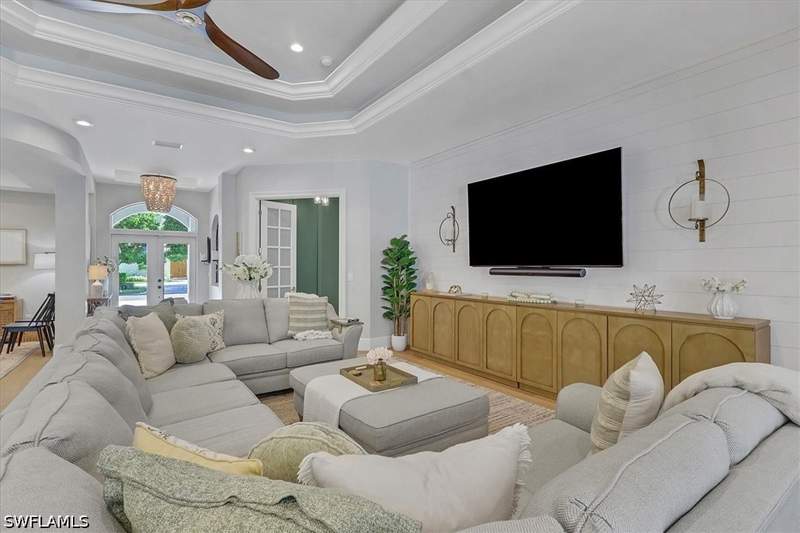 4 bedroom SingleFamilyResidence at 1515 Mandarin Rd, Coquina Sands, Naples — photo 5