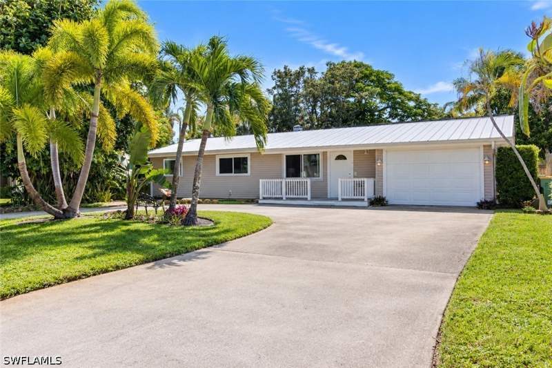 3 bedroom SingleFamilyResidence at 1270 Wisconsin Dr, Gulf Acres, Naples — photo 2