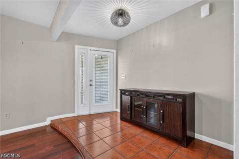 304 SW 43rd Ln, Cape Coral FL - photo 7 of 51