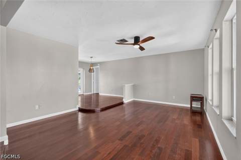 304 SW 43rd Ln, Cape Coral FL - photo 8 of 51
