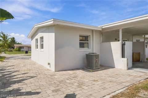 3547 Royal Palm Ave, Fort Myers FL - photo 9 of 35