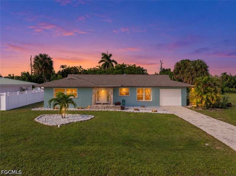 3 bedroom SingleFamilyResidence at 5210 Sunnybrook Ct, Cape Coral, Cape Coral — photo 1