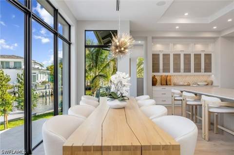 1305 Marlin Dr, Naples FL - photo 11 of 47
