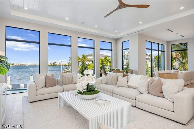5 bedroom SingleFamilyResidence at 1305 Marlin Dr, Royal Harbor, Naples — photo 3