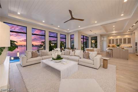 1305 Marlin Dr, Naples FL - photo 8 of 47