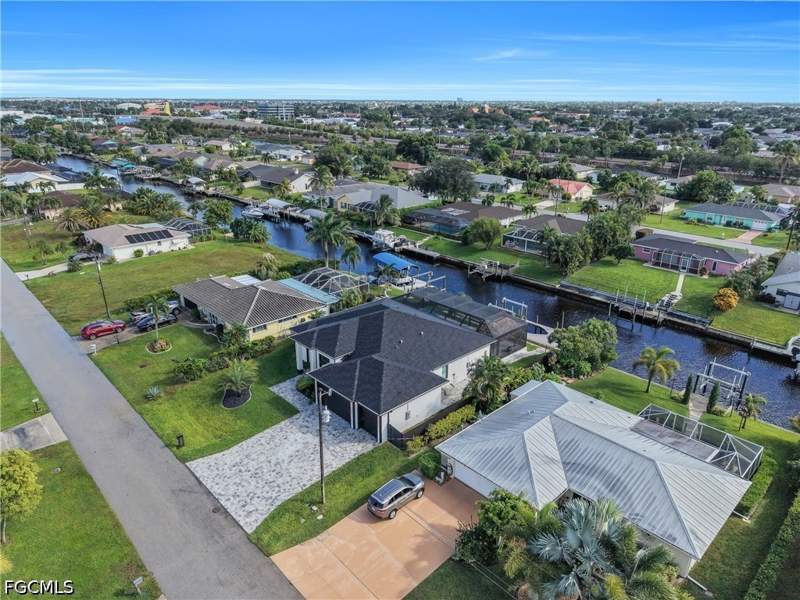 4 bedroom SingleFamilyResidence at 1312 SE 23rd St, Cape Coral, Cape Coral — photo 5