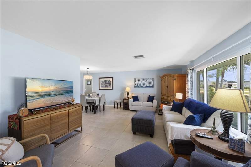 3 bedroom SingleFamilyResidence at 3707 Palm Tree Blvd, Cape Coral, Cape Coral — photo 4