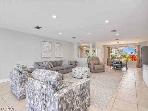 5001 Sorrento Ct, Cape Coral FL - photo 9 of 36