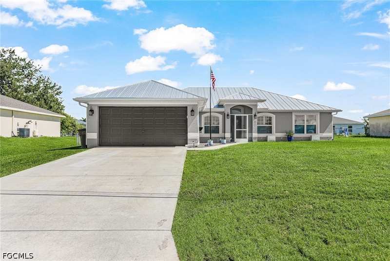 3 bedroom SingleFamilyResidence at 621 NW 18th Pl, Cape Coral, Cape Coral — photo 1