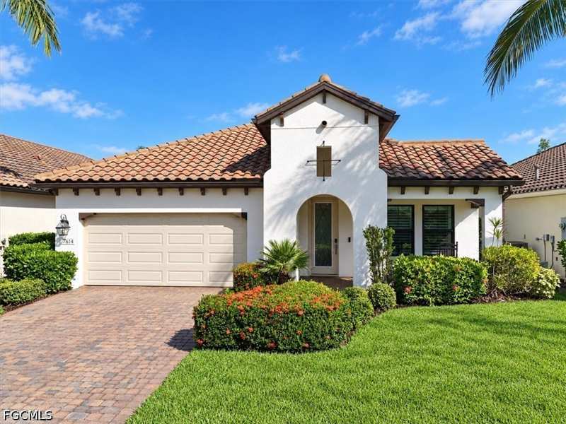 3 bedroom SingleFamilyResidence at 7614 Cypress Walk Dr, Cypress Walk, Fort Myers — photo 1