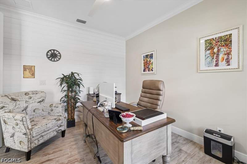 3 bedroom SingleFamilyResidence at 7614 Cypress Walk Dr, Cypress Walk, Fort Myers — photo 5