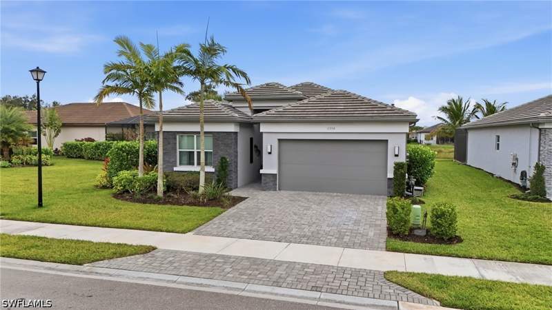 3 bedroom SingleFamilyResidence at 11394 Jacaranda Dr, Valencia Trails, Naples — photo 2