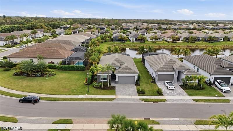 3 bedroom SingleFamilyResidence at 11394 Jacaranda Dr, Valencia Trails, Naples — photo 3