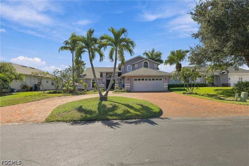 3 bedroom SingleFamilyResidence at 6550 Willow Lake Cir, Willows, Fort Myers — photo 1