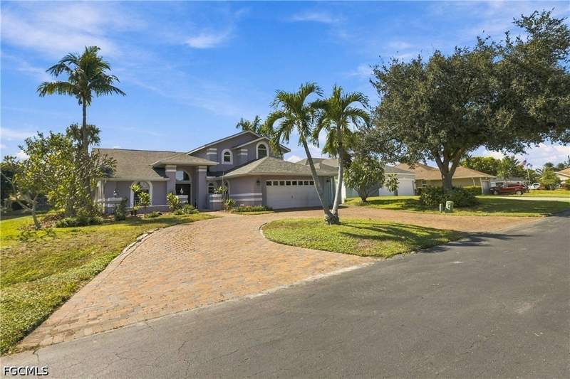3 bedroom SingleFamilyResidence at 6550 Willow Lake Cir, Willows, Fort Myers — photo 2