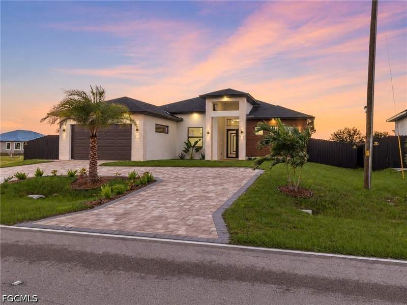 4 bedroom SingleFamilyResidence at 2006 Nelson Rd N, Cape Coral, Cape Coral — photo 2