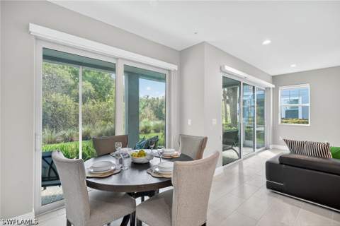 2554 Seychelles Dr 904, Naples FL - photo 13 of 37