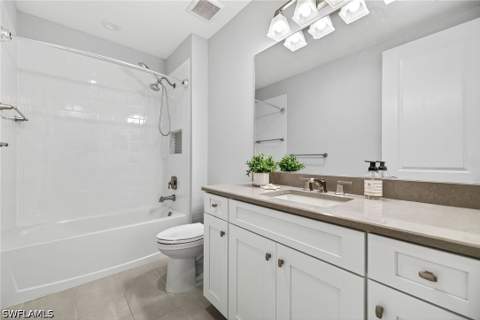 2554 Seychelles Dr 904, Naples FL - photo 21 of 37