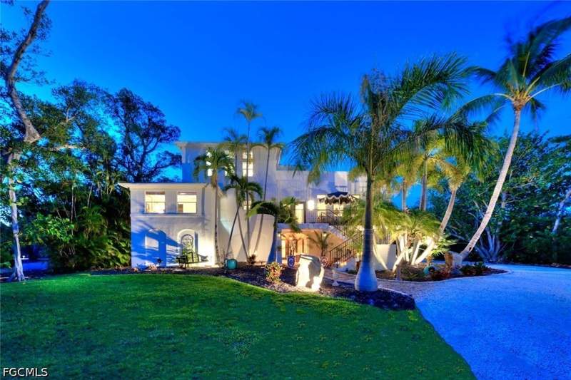 3 bedroom SingleFamilyResidence at 500 Kinzie Island Ct, Kinzie Island, Sanibel — photo 4