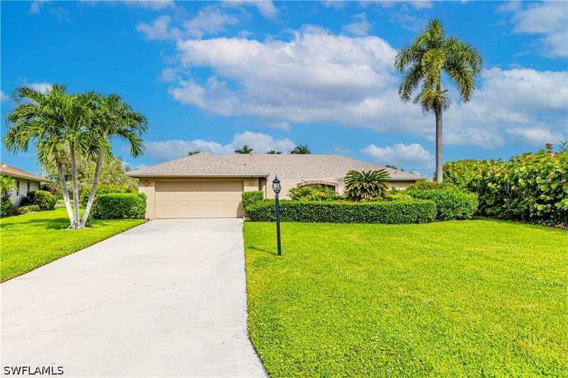 4 bedroom SingleFamilyResidence at 108 Payne Ct, Lakewood, Naples — photo 1