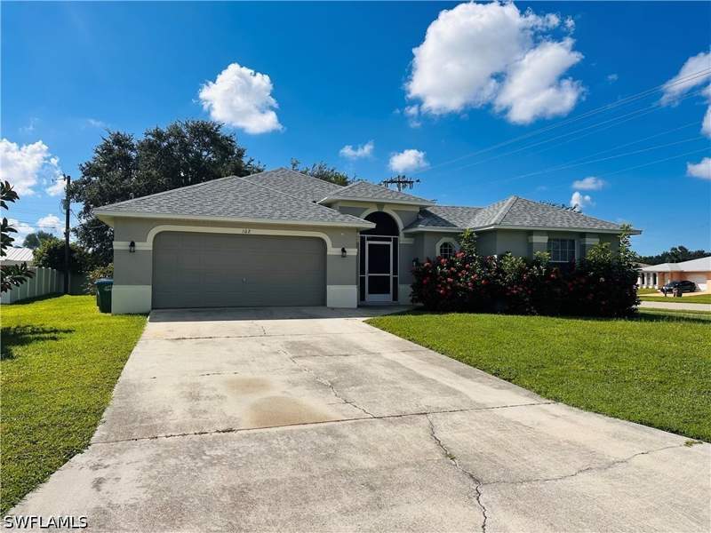 4 bedroom SingleFamilyResidence at 102 SE 39th Ter, Cape Coral, Cape Coral — photo 2
