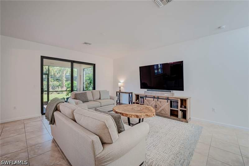 3 bedroom SingleFamilyResidence at 4526 Battlecreek Way, Avalon Park, Ave Maria — photo 4