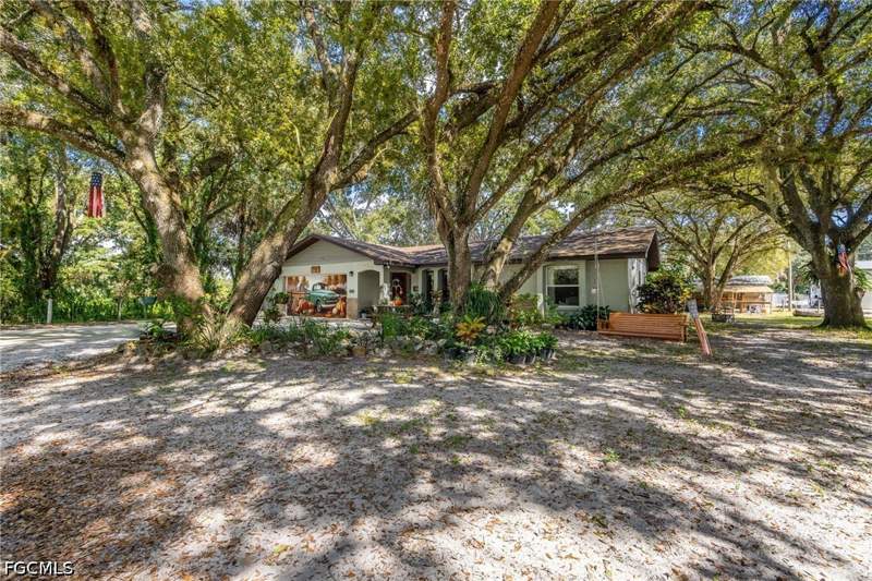 3 bedroom SingleFamilyResidence at 1816 Grant Ave, Lehigh Acres, Lehigh Acres — photo 3