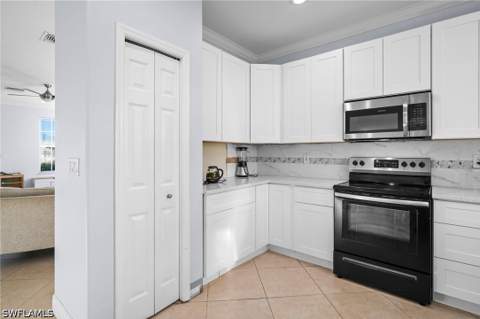13020 Lake Meadow Dr, Fort Myers FL - photo 6 of 29