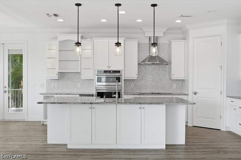 3 bedroom SingleFamilyResidence at 1287 Grand Canal Dr, Gulf Harbor, Naples — photo 4