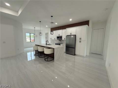 1319 Cleveland Ave, Lehigh Acres FL - photo 11 of 44
