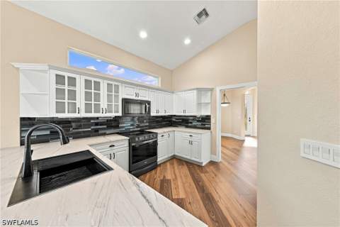8070 Tauren Ct, Naples FL - photo 6 of 50