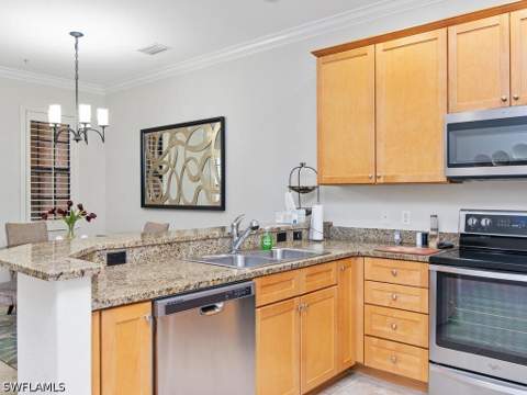 9146 Chula Vista St 12905, Naples FL - photo 10 of 33