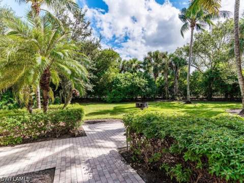 9146 Chula Vista St 12905, Naples FL - photo 23 of 33