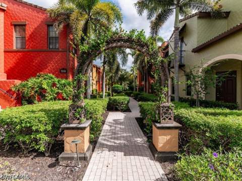 9146 Chula Vista St 12905, Naples FL - photo 24 of 33