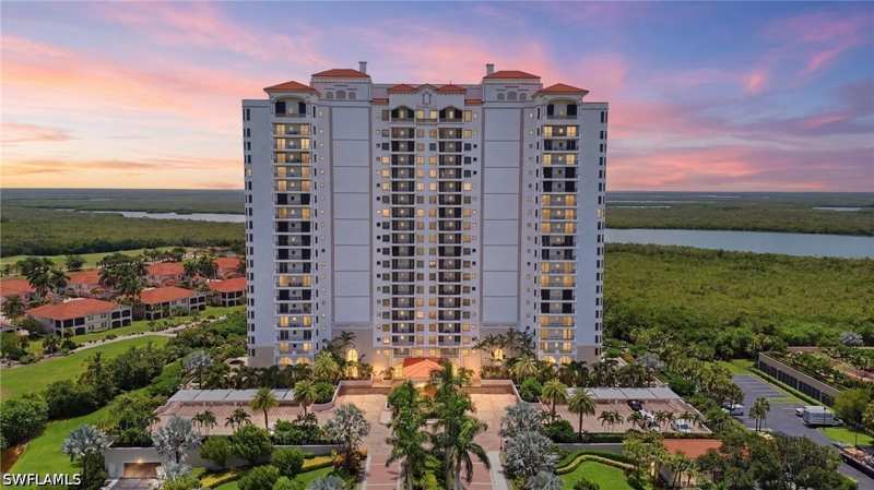 3 bedroom Condominium at 1060 Borghese Ln 2006, Aversana, Naples — photo 1