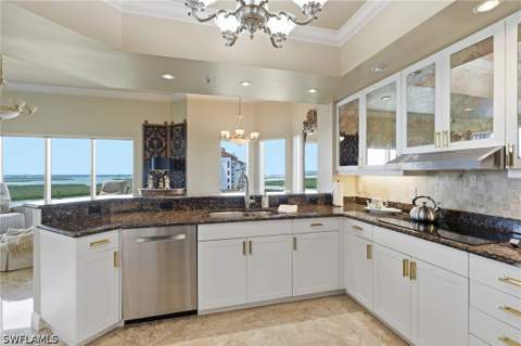 1060 Borghese Ln 2006, Naples FL - photo 13 of 50