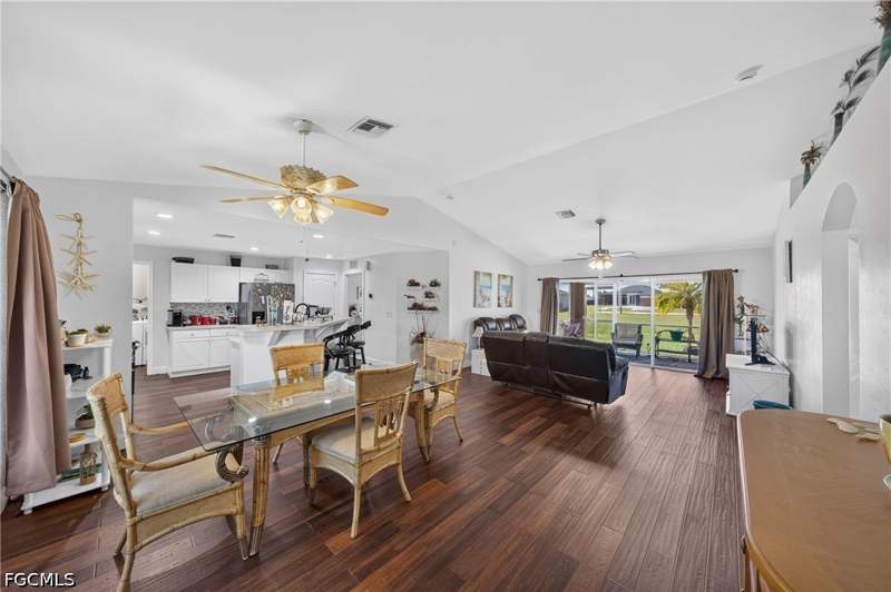 3 bedroom SingleFamilyResidence at 2028 NE Juanita Pl, Cape Coral, Cape Coral — photo 2