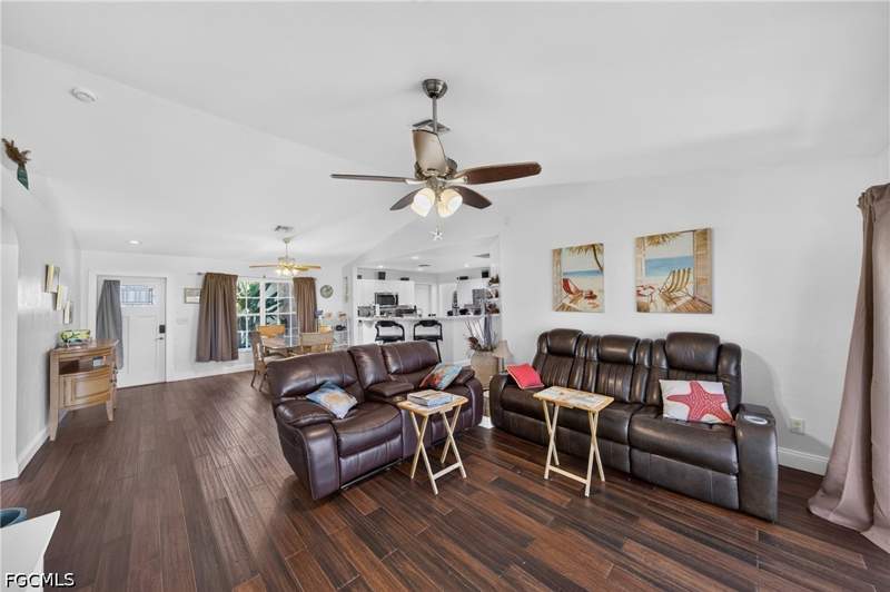 3 bedroom SingleFamilyResidence at 2028 NE Juanita Pl, Cape Coral, Cape Coral — photo 3