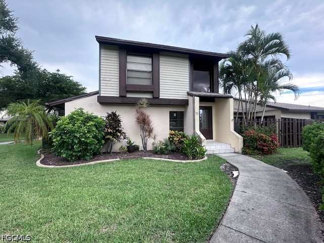 3 bedroom Townhouse at 1223 SE 8th St 45, Courtyards Of Cape Coral South, Cape Coral — photo 1
