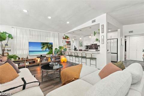 3951 Arlington St, Fort Myers FL - photo 11 of 46