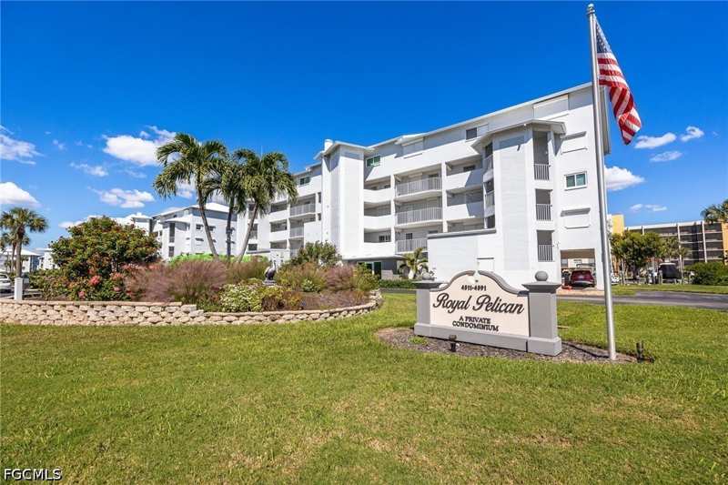 2 bedroom Condominium at 4511 Bay Beach Ln 315, Royal Pelican Townhouse, Fort Myers Beach — photo 1
