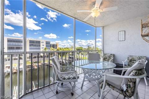 4511 Bay Beach Ln 315, Fort Myers Beach FL - photo 12 of 50