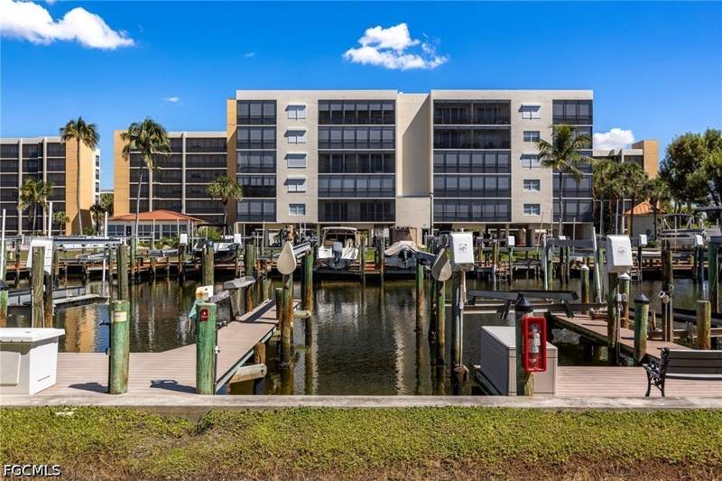 2 bedroom Condominium at 4511 Bay Beach Ln 315, Royal Pelican Townhouse, Fort Myers Beach — photo 2