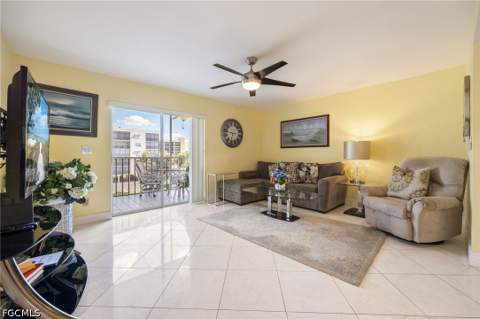 4511 Bay Beach Ln 315, Fort Myers Beach FL - photo 9 of 50