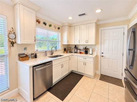 5301 Bayview Ct, Cape Coral FL - photo 9 of 40
