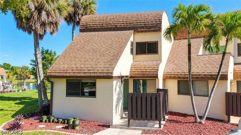 3 bedroom Townhouse at 1168 Lake McGregor Dr 1A, Carissa Condo, Fort Myers — photo 1