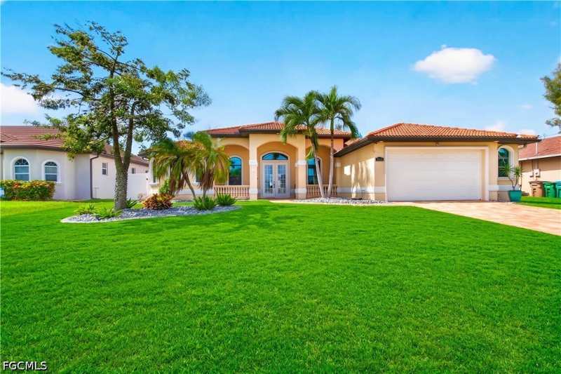 3 bedroom SingleFamilyResidence at 3838 SW 19th Pl, Cape Coral, Cape Coral — photo 1